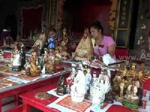 ศาลเจ้าจังหวัดตรังพร้อมแล้วรับงานถือศีลกินเจ 2557