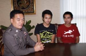 สองชายฉกรรจ์ผู้ต้องหาคดีอุ้มเสี่ยแมนชันพัทยา เข้ามอบตัวแล้ว