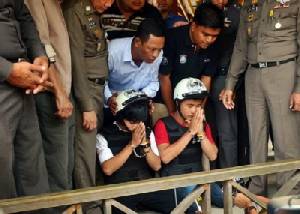 โซเชียลมีเดียวิจารณ์แซด ตั้ง 8 ข้อสงสัยในคดีจับผู้ต้องหาฆ่าข่มขืนนักท่องเที่ยวเกาะเต่า