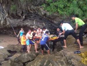 ตร.ตั้งข้อหาหนุ่มขับเรือหางยาวประมาททำให้นักท่องเที่ยวอินเดีย 2 รายจมน้ำดับ