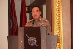 ผบ.ตร.รุดถกทูตอังกฤษ-พม่า แจงคดีฆ่าสองนักเที่ยวเกาะเต่า
