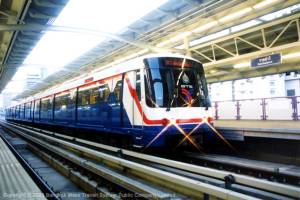 บีทีเอสซื้อรถไฟฟ้าอีก 7 ขบวนปี 58