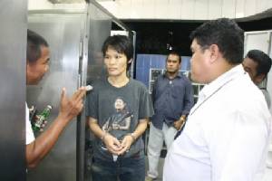 นอภ.สัตหีบรวบสาวทอมหวังรวยทางลัดเลยค้ายานรก