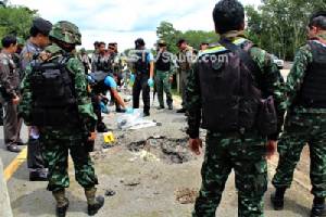 เร่งถลุงงบดับ “ไฟใต้” ไตรมาสแรก 7 พันล้าน - แจกปืนสั้นอาสาสมัคร 2.7 พันกระบอก