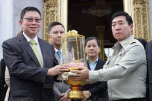 ปธ.สนช.ถกนอกรอบ กมธ.วางปฏิทินร่าง รธน. 4 ก.ย. 58 นำขึ้นทูลเกล้าฯ