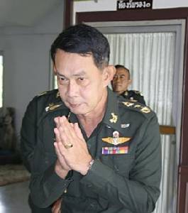 ทภ.4 จัดกำลังพลฝึกหลักสูตรต่อต้านการขุดเจาะหลุมระเบิด ป้องกันโจรใต้วางบึ้ม