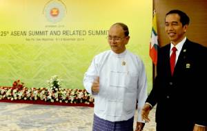 ผู้นำพม่า-อินโดฯ จับมือตั้งเป้าการค้าทวิภาคี $1,000 ล้าน