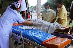 คนร้ายลอบยิงชาวบ้าน อ.ศรีสาคร สามีเสียชีวิต ส่วนภรรยาบาดเจ็บสาหัส
