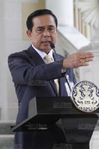 หว่านงบ 800 ล้าน ปั้น 5 เขตเศรษฐกิจพิเศษ ย้อนหนี้ชาวนารัฐไม่มีเงินจ่าย - ให้คลังดูหนี้จำนำข้าว
