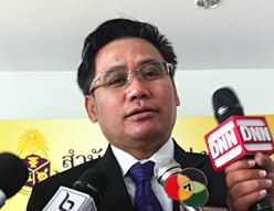 “ทนายปู” ยื้ออีก บี้ “พรเพชร” วินิจฉัยคำร้องคัดค้านก่อนถกถอดถอน