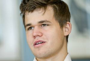 Norwegian prodigy Carlsen retains World Chess championship