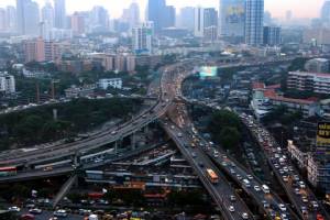 กทพ.ชงแผนปี 58 ลงทุนกว่าแสนล้าน ผุดทางด่วน 3 สายเล็งร่วมทุน PPP