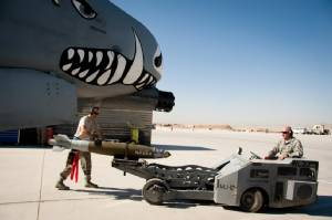 สหรัฐฯ ส่ง A-10 “หมูป่าเขี้ยวตัน” ไปพิสูจน์ความคงกระพันในซีเรีย