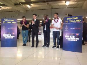 "คันนาวาโร" นำ 2 ตำนานแข้งโลก ถึงไทยชุดแรก