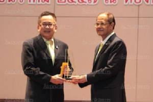ปธ.ป.ป.ช.เผยคดี “บุญทรง” เข้าที่ประชุมเดือนนี้แน่ บอกลดวาระนั่งเก้าอี้หรือไม่ก็แล้วแต่ กมธ.
