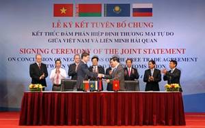 เวียดนามลงนามแถลงการณ์ร่วมสรุปเจรจา FTA กับสหภาพศุลกากร