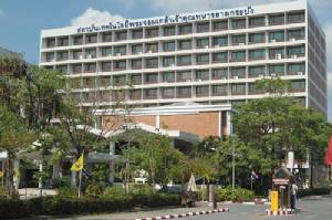 แฉแก๊งโกง 1,600 ล้าน ม.เทคโนฯ ลาดกระบัง สูบเงินออกปีกว่าผู้บริหารรู้กลับเฉย