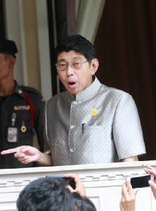 ไอ้กันด่าเนติบริกรว่า ‘ไม่ฉลาด’ ‘ไร้เหตุผล’