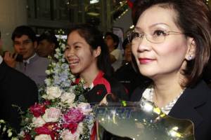 "ปัทมา" พร้อมนั่งเก้าอี้ขนไก่ เร่งจัดซูเปอร์ซีรีส์