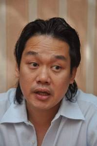 2 นายตำรวจกองปราบ เครือข่ายอดีต ผบช.ก.เข้ามอบตัว