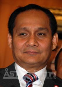 “อุดมเดช” ซัด กมธ.ยกร่างฯ ใช้เสียง ส.ส.-ส.ว. ถอดถอน อ้างกันนักการเมืองตาม ปชต.-พาแตกแยก
