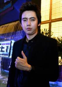 “กิตติศักดิ์” คดีโกง สจล.โผล่อังกฤษ เร่งประสานขอตัวผู้ร้ายข้ามแดน - ตร.สากลไล่ล่า