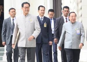 หักดิบนำเข้าน้ำมันปาล์ม ตกลง “หลวงลุงกำนัน” จะเป็นพวกเดียวกับใคร?