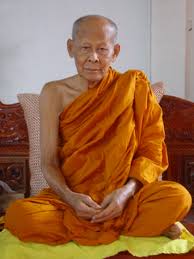 “หลวงพ่อเอียด” เกจิดังเมืองกรุงเก่ามรณภาพแล้ว สิริรวม 87 ปี