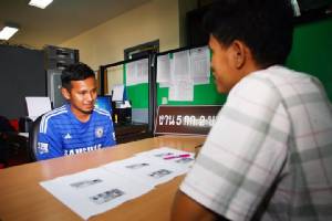 จับ รปภ.แสบ ลักเงินแบงก์ซีไอเอ็มบีไปปรนเปรอสาว
