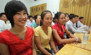 ลาวเตือนเยาวชน.. อย่าเห่อวันวาเลนไทน์