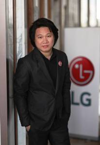 แอลจี ชูนวัตกรรมรุกตลาดจอดิจิตอลเชิงพาณิชย์