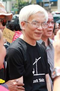 “สมศักดิ์ เจียมฯ” ของงด้วยไฉนไม่ฟ้อง “ธัมมชโย” ย้ำไม่ควรมีตำแหน่งมหาเถรสมาคม