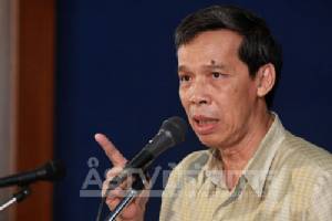 “แก้วสรร” ซัด “บวรศักดิ์” ก่อวิกฤตยังเสนอหน้าแก้ไข้ชาติ - ปชป.ปูด ขรก.เกษียณนั่ง กก.ปรองดอง