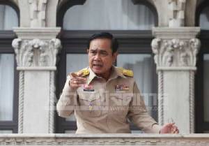 “บิ๊กตู่” แฉซ้ำกลุ่มการเมืองสุมหัวประชุมลับ ขู่อย่าออกมาเคลื่อนไหวให้วุ่นวาย