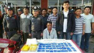 ยางพาราราคาตกเฒ่าวัย 66 ปี หันมาขนยาบ้าเกือบ 8 พันเม็ดแทน