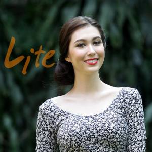 หลังความฉาว...ความงามจึงปรากฏ “แอลลี่ พิมบงกช”  เธอเกิดมาเพื่อเป็นนางงาม