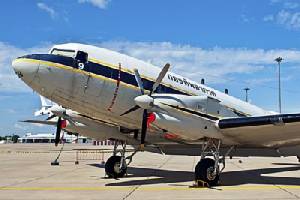 ทอ.ส่ง BT-67 โปรยน้ำในอากาศสลายหมอกควันปกคลุมเชียงใหม่