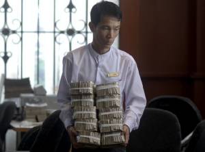 พม่าปรับขึ้นเงินเดือนข้าราชการหวังเพิ่มมาตรฐานความเป็นอยู่