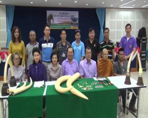ทั้งพระสงฆ์-พ่อค้า-คหบดีชาวจันทบุรี แห่แสดงตัวครอบครองงาช้างเพียบ