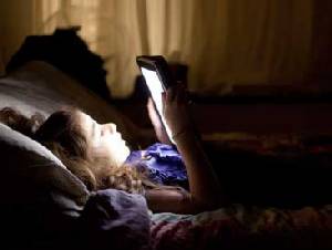 อันตรายจากการใช้ iPad ก่อนนอน/ดร.สุพาพร เทพยสุวรรณ