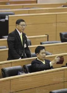“ดิเรก” ย้ำร่าง รธน.ต้องปรับเพียบ องค์กรอิสระใหม่ก่อปัญหา เชื่อไม่แก้ รธน.ส่อแท้ง