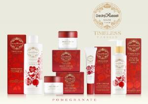 ครีมบำรุงผิวหน้า “Becky Russell” ชุด Timeless Passion