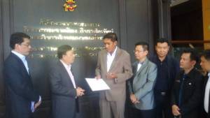 ชมรมโครงข่ายทีวีดาวเทียมร้องมติ กสท.ทำกล่องดาวเทียมขาดตลาด