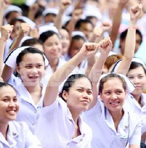 “พยาบาล-ครูสอนพยาบาล” สมองไหล เหตุสายงานไม่ก้าวหน้า เร่งผลิตเพิ่ม