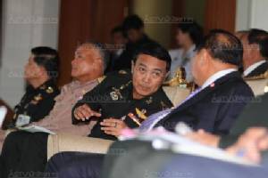 รมช.กลาโหมชมทหารสื่อสารใช้เทคโนโลยีได้ดี พอใจงานกองทัพด้านความมั่นคง