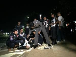 พบศพชายต่างชาติริมทะเลพัทยา จนท.ไม่ฟันธงถูกฆ่า หรืออุบัติเหตุ
