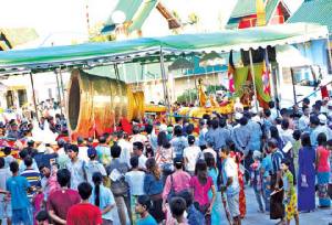 พม่าหล่อ “มหาระฆัง” ทองสำริดหนัก 19 ตัน ใหญ่โตอันดับ 3 ติดตั้งที่วัดในทวาย