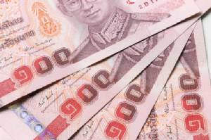 ยันปี 59 ไม่ยกเลิกค่าจ้างขั้นต่ำ 300 บาท