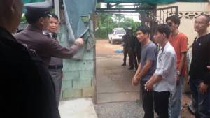 ตร.ศรีมโหสถรวบ 2 ใน 4 แก๊งฆ่ายัดรถเก๋ง สารภาพแค้นหึงหวง