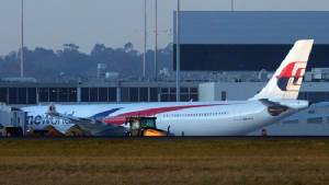Malaysia Airlines jet makes emergency landing in Australia